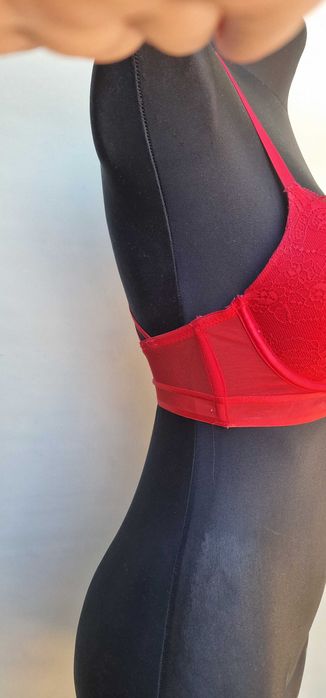 Seksowny czerwony stanik push up ponętny 85 B