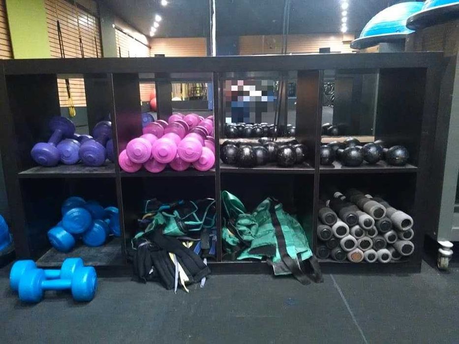 Equipamento ginásio completo-Vende-se, melhor proposta acima de 35000€