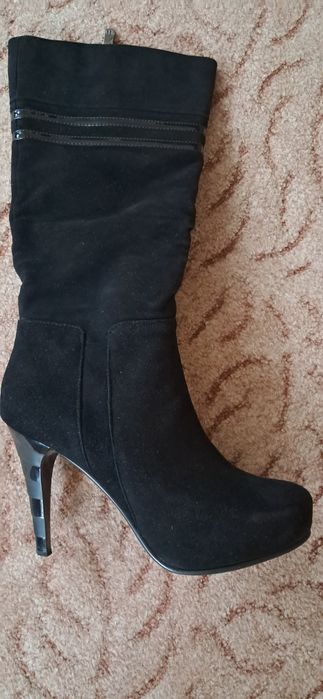 Сапоги (чоботи) нові  38р