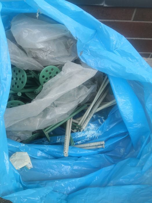 Kołki do styropianu