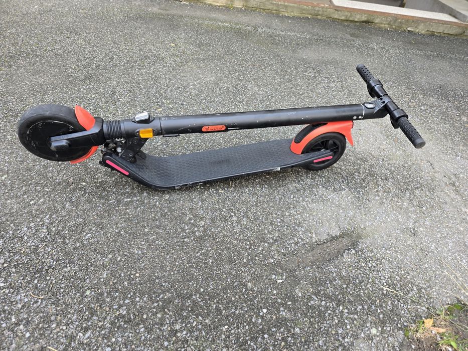 Електросамокат Ninebot ES 1