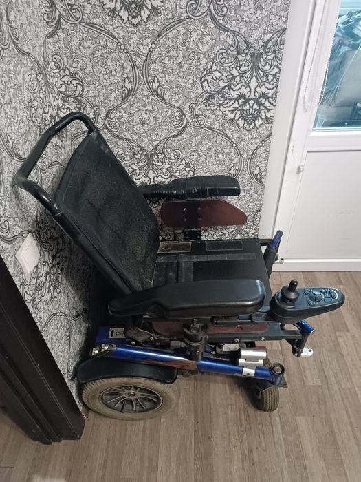 Электроколяска для инвалидов