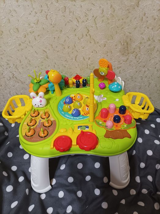Дитячий розвиваючий ігровий столик (рибалка, сортер, музика, магніти)