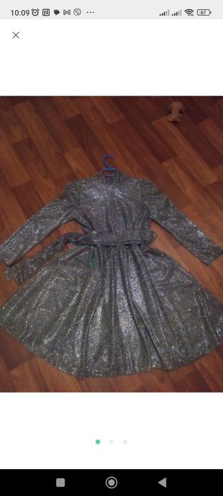 Платье блестящее  праздничное