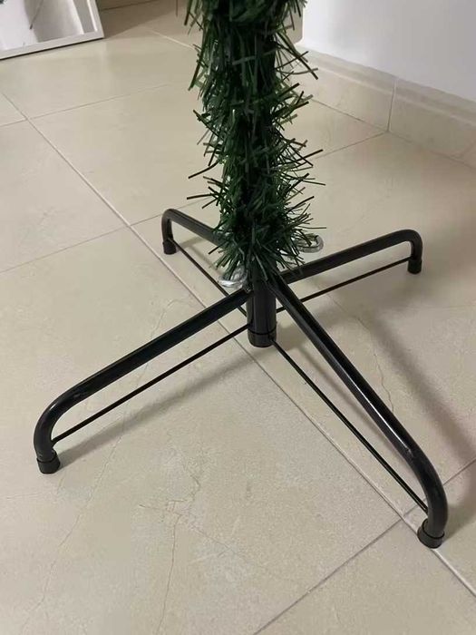Árvore de Natal Artificial, Verde Escuro 150cm  Com Montagem GRATUITA