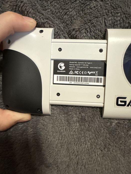 Ігрова підставка для телефона