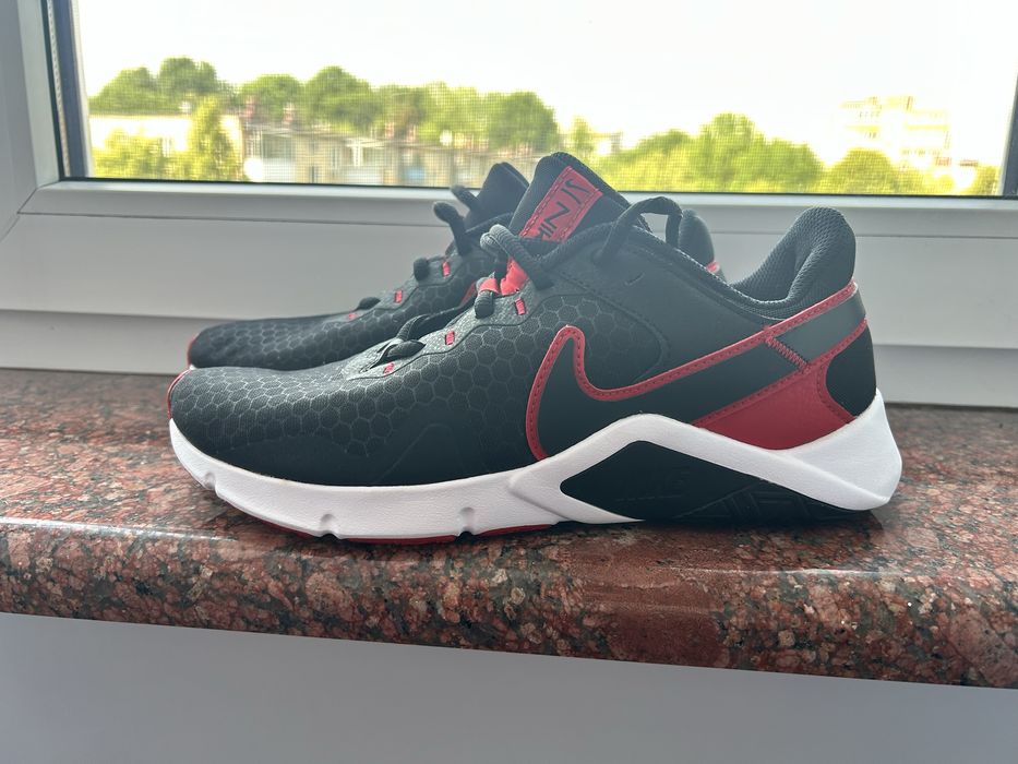 Кросівки Nike Legend Essential
