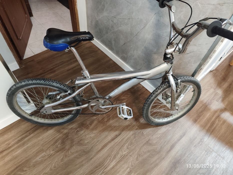 Bicicleta BMX semi nova