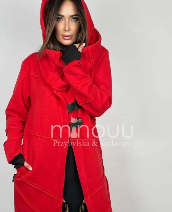Bluza Minouu z kapturem czerwona