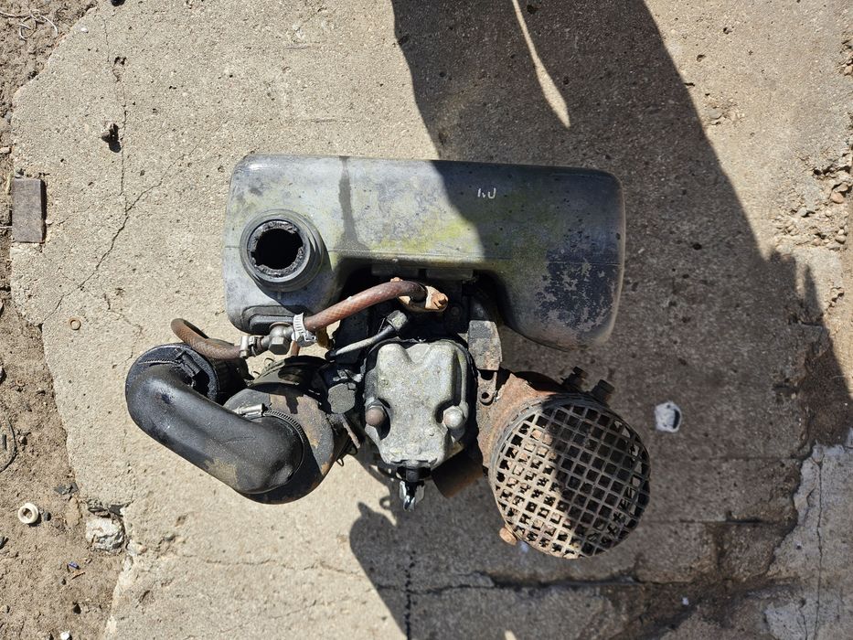 Silnik Hatz E673 diesel stan nieznany obraca sie