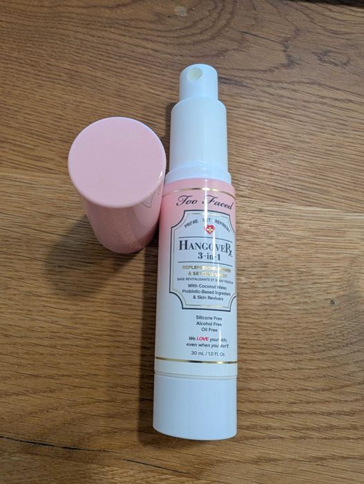 Spray utrwalający makijaż - TOO FACED Hangover 3 in 1, 30ml