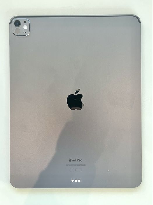 iPad Pro 13” M4 — 256GB Wi-Fi