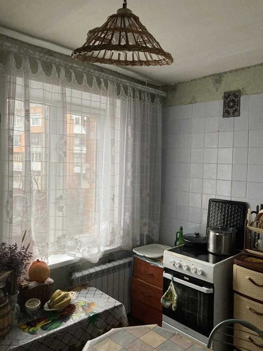 Продаж трьохкімнатної квартири  80 м2 3/9 пов. Ремонт р-н Поділ №1519