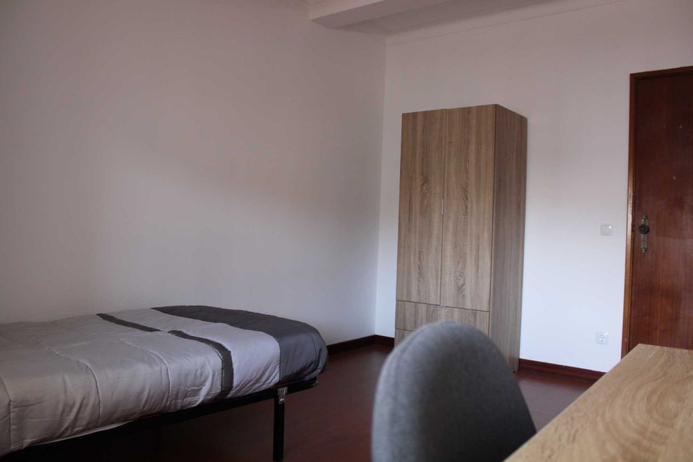 Quartos mobilados no centro de Castelo Branco | Despesas incluídas | Terraço privado | Limpeza | Ideal para estudantes e jovens profissionais