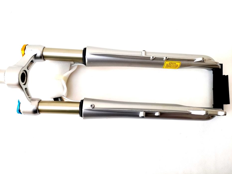 NOWY Lekki Amortyzator MTB koło 28/29" 1 i 1/8 cala DISC Blokada