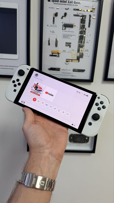 Nintendo Switch OLED стан НОВОЇ, повний заводський комплект!
