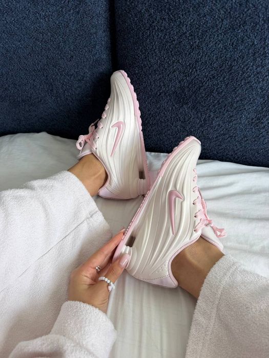 Кросівки Кроссовки NIKE SHOX R4 PINK FOAM  PEARL PINK Розовый Рожевий Кросовки демісезон