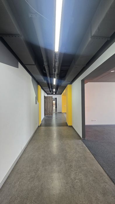 Оренда Офісу 750 m² | Без Комісії | Нижній Вал | Окремий Поверх