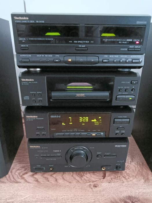 Wieża Technics ST-CH 730 z kolumnami i pilotem