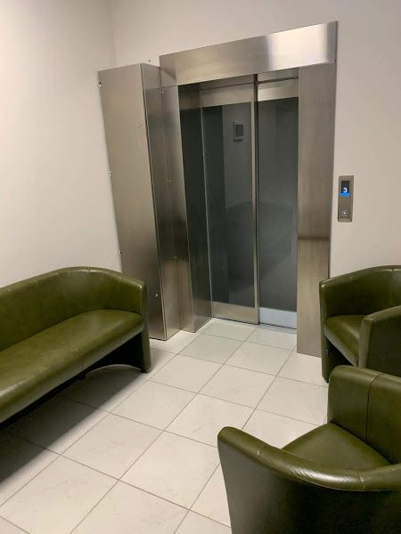 Продаж окремої будівлі