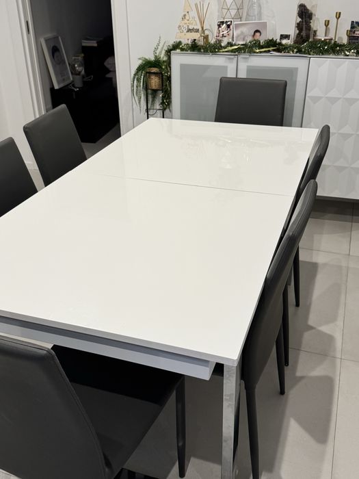 Mesa de refeiçao branco lacado