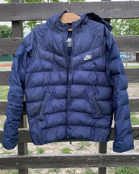 Микропуховик Nike