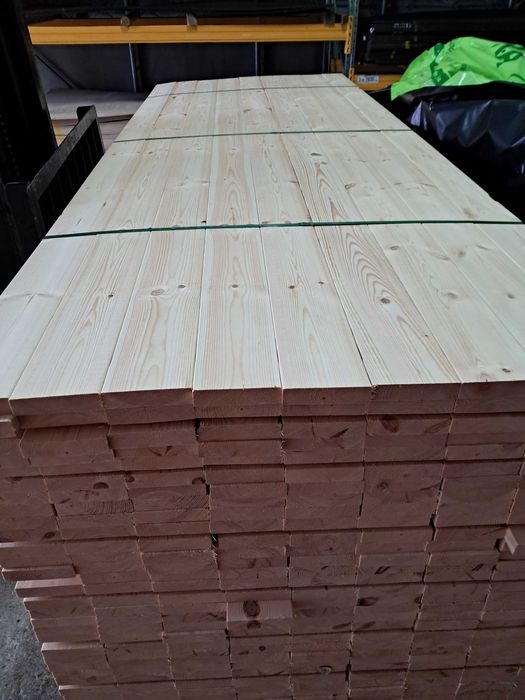 Deska strugana suszona sosna świerk podłogowa czołowa 28x120 28x200