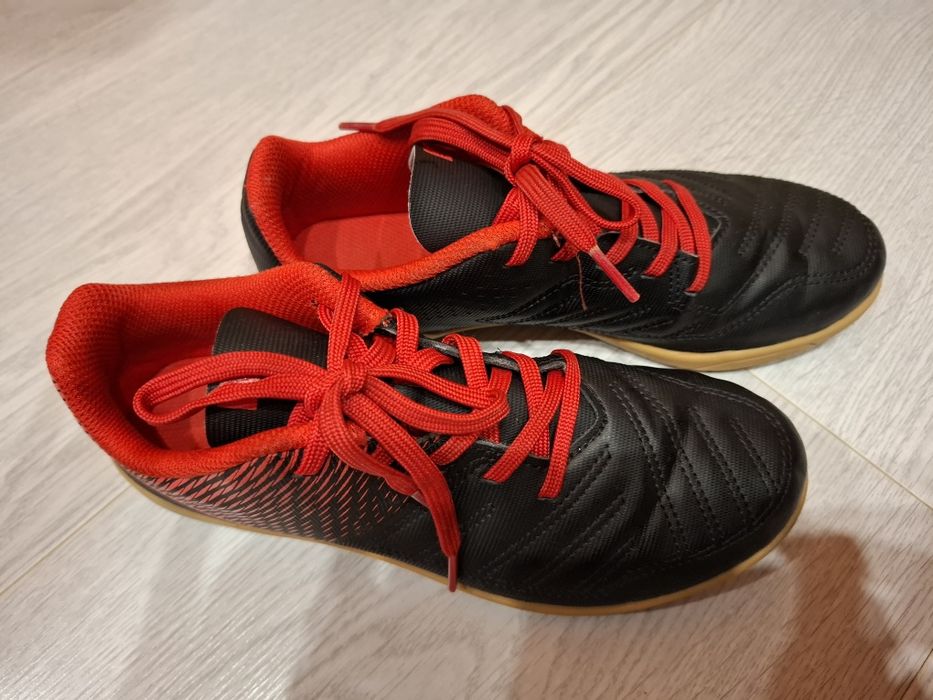 Buty halowe Kipsta 36