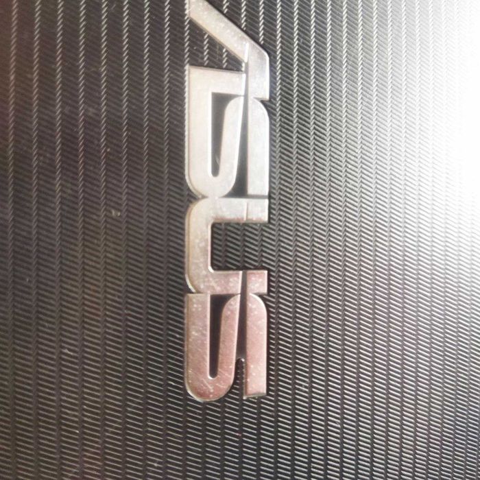 Ноутбук ASUS x 550.