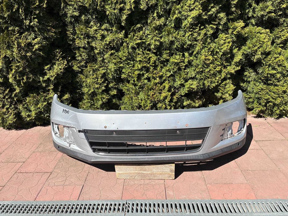 Бампер передній Volkswagen Tiguan 1 FL 2011-2015 (омивач фар + парктронік 6шт)
