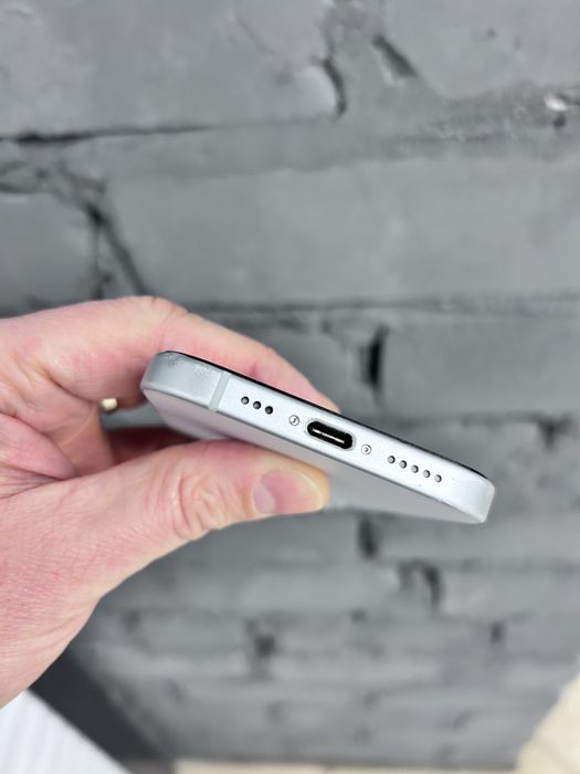 Apple iPhone 15 128Gb  100% айфон