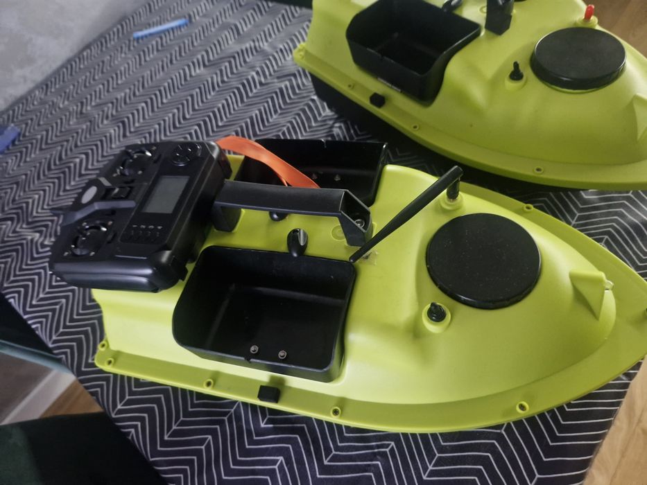 Łódka zanętowa, 2 sztuki