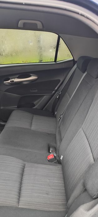 Продам свое авто Toyota Auris 2008
