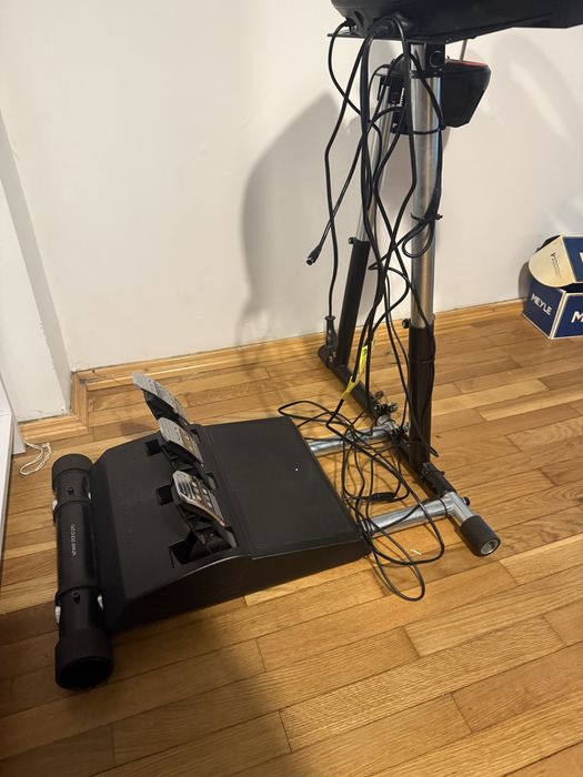 Zestaw Kierownica Thrustmaster TX + shifter i rig