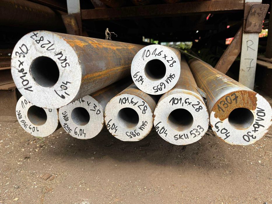 Rura stalowa b/sz 101,6 x 28 Cena do negocjacji