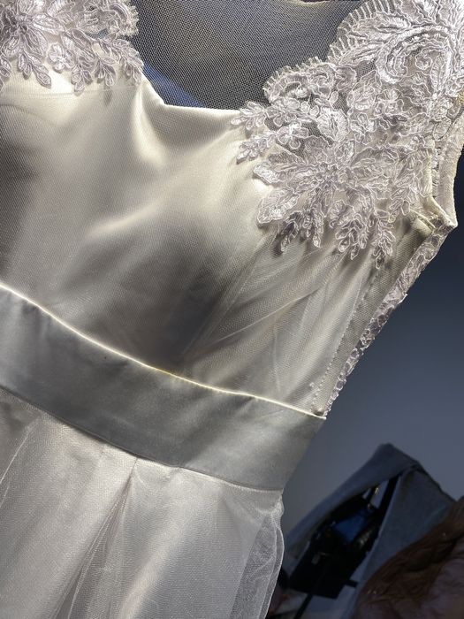 Весільна сукня