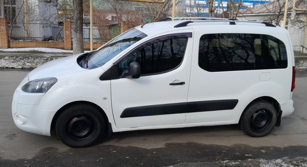 Орігінальний Пасажир  2010рік 1.6 Тді