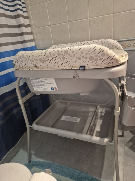 Chicco - Banheira e muda-fraldas