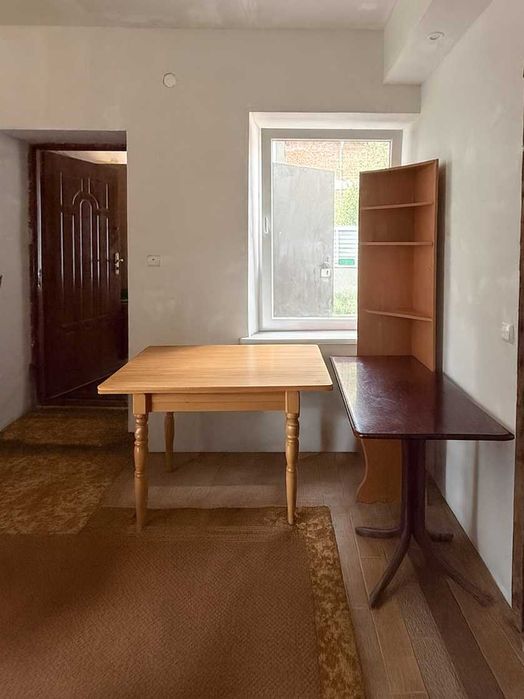 Квартира з окремим входом, автономним опаленням та ділянкою 2.5 сот