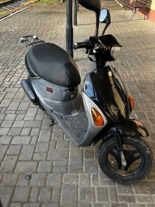 Скутер Suzuki lets 4
