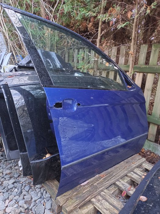 Drzwi prawy przód przednie BMW X5 e53 381 Le-mans blue