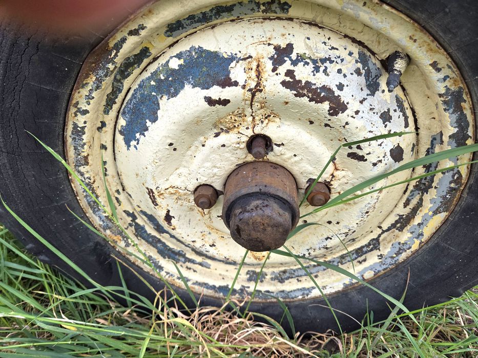 Koła przednie do Ursusa C4011, C355  cena za 2 szt.- koła na powietrzu