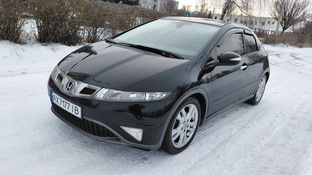 фіційна Honda Civic 2010 р 1.8 автомат газ 99000 км пробіг