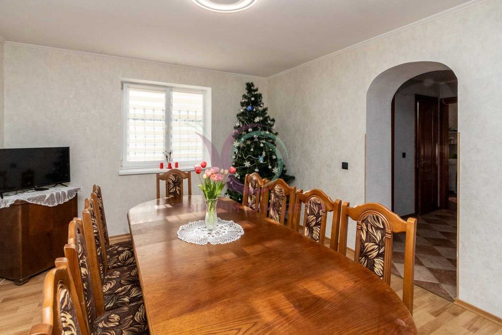 Будинок Угринів передмістя Івано-Франківська Особняк з ділянкою 7сот