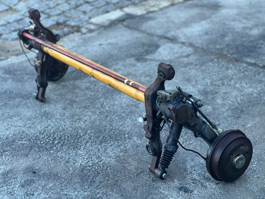 Eixo traseiro Citroen AX (3 Furos)