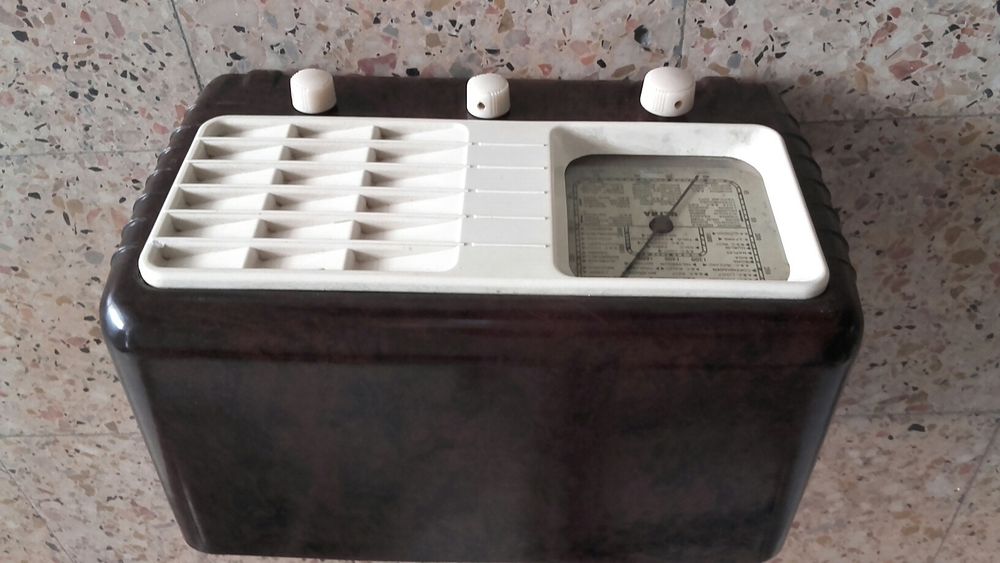 Rádio antigo válvulas 1946/47 UK