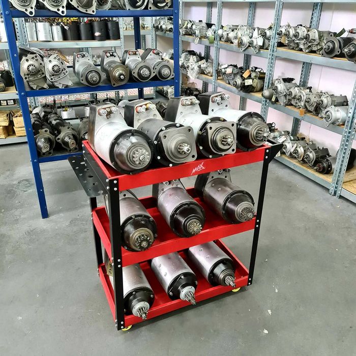 Rozrusznik Alternator JCB lkt Hanomag  Komatsu Cummins Liebherr R30