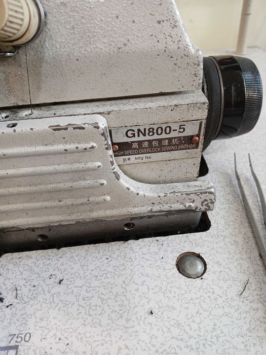 Промисловий оверлок