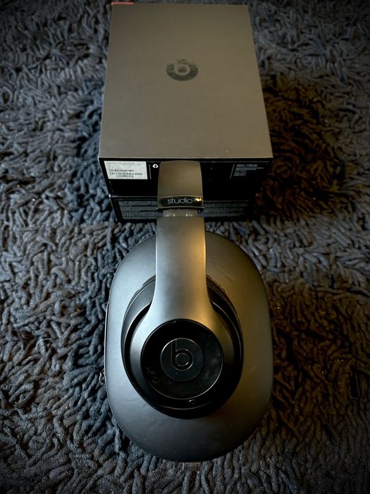 Phones Beats Studio 3 Wireless (By Dre x Apple)