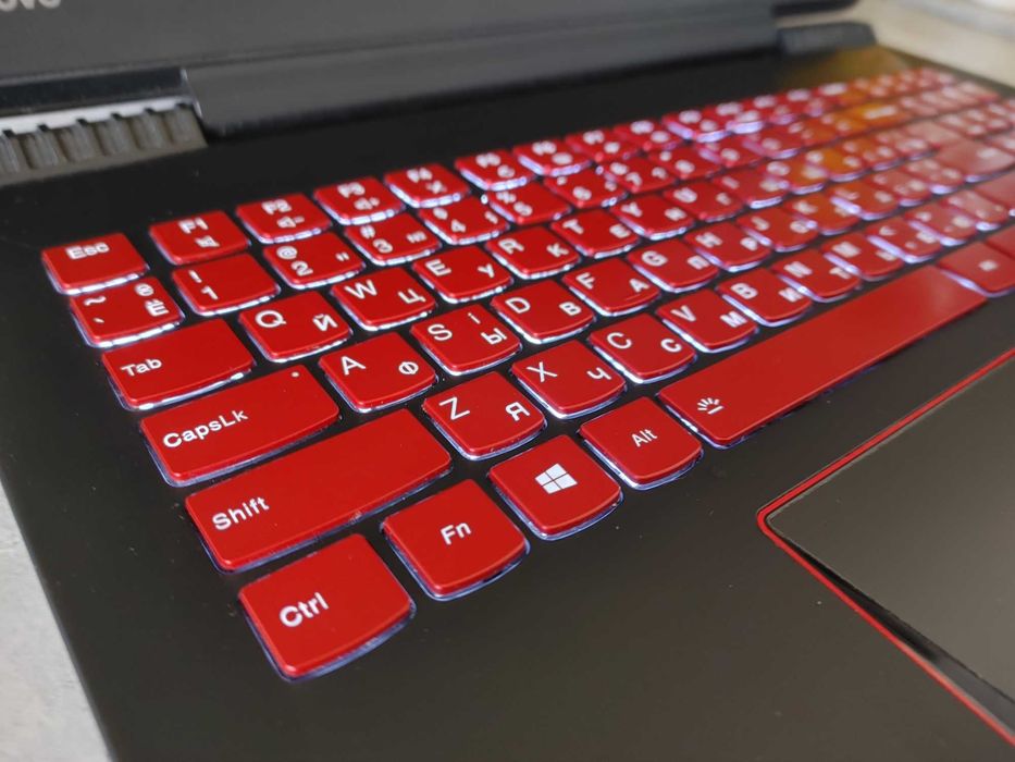 Lenovo Y520 GTX1060 Ігровий ноутбук